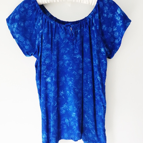 Blue peasant blouse size small short sleeves - Picture 3 of 6